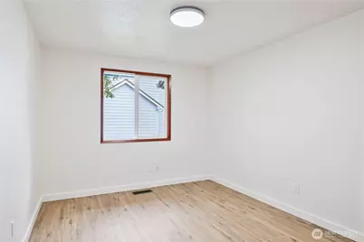 2421 Hickory Avenue, Longview, WA 98632 - Photo 16