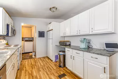 10921 SE 227th Place, Kent, WA 98031 - Photo 10