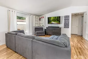 10921 SE 227th Pl, Kent, WA 98031 - Photo 4