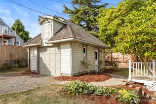 1707 Jackson St, Port Townsend, WA 98368 - Photo 32