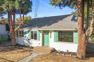 12077 75th Ave S, Seattle, WA 98178 - Photo 4