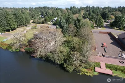 697 Island Circle SE, Ocean Shores, WA 98569 - Photo 16
