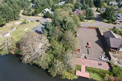 697 Island Circle SE, Ocean Shores, WA 98569 - Photo 12