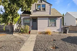 1813 Pleasant St, Walla Walla, WA 99362 - Photo 1
