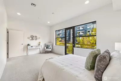 615 E Pike Street #305, Seattle, WA 98122 - Photo 18