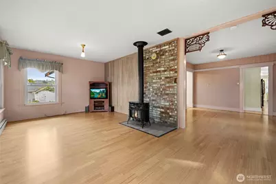 401 NE 9th Street, Coupeville, WA 98239 - Photo 8