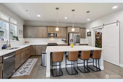 18705 134th Street E, Bonney Lake, WA 98391 - Photo 2