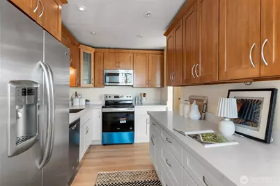 500 W Olympic Place #203, Seattle, WA 98119 - Photo 10