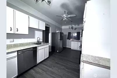 208 E King St, Aberdeen, WA 98520 - Photo 8