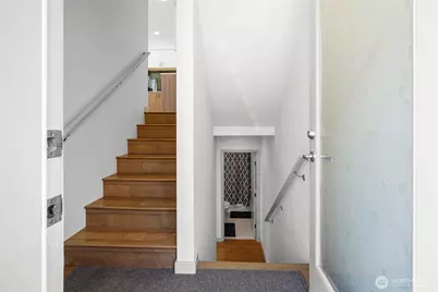 321 W Olympic Place #A, Seattle, WA 98119 - Photo 6