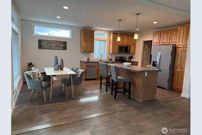 881 N Iris Avenue, Sequim, WA 98382 - Photo 2