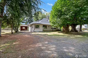 9410 355th St S, McKenna, WA 98558 - Photo 2