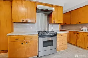 9410 355th St S, McKenna, WA 98558 - Photo 10