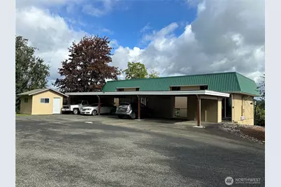 910 Barnhart Street, Raymond, WA 98577 - Photo 2
