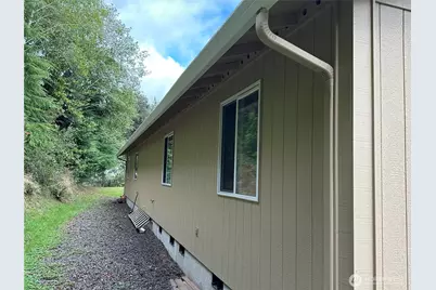 910 Barnhart Street, Raymond, WA 98577 - Photo 34