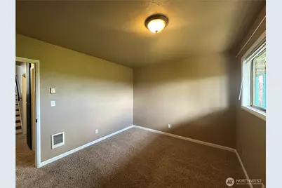 910 Barnhart Street, Raymond, WA 98577 - Photo 22