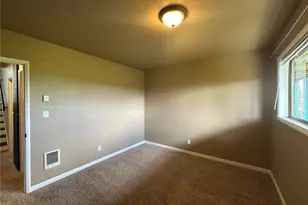 910 Barnhart St, Raymond, WA 98577 - Photo 22
