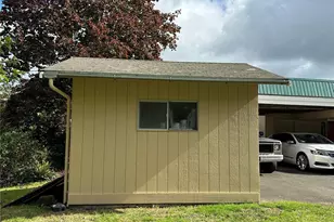 910 Barnhart St, Raymond, WA 98577 - Photo 8