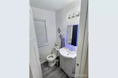 6715 Steilacoom Boulevard SW, Lakewood, WA 98499 - Photo 10