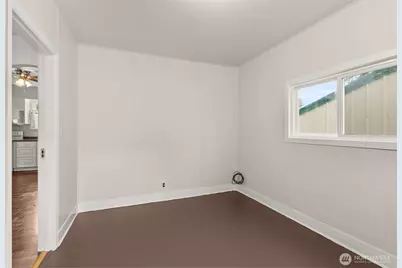 720 Washington Avenue, Raymond, WA 98577 - Photo 10