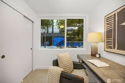 2102 1st Avenue N, Seattle, WA 98109 - Photo 6