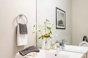 527 S Cloverdale St, Seattle, WA 98108 - Photo 8