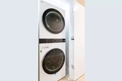 527 S Cloverdale Street #D, Seattle, WA 98108 - Photo 16