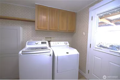 2402 S 370th Place, Federal Way, WA 98003 - Photo 18