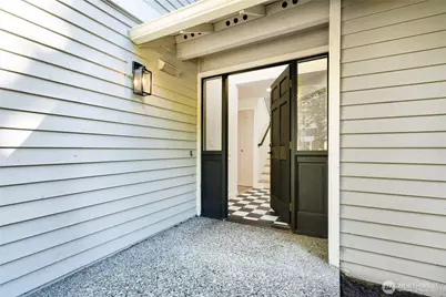 4204 243rd Place SE, Sammamish, WA 98029 - Photo 2