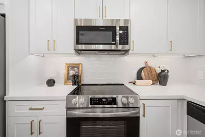 4204 243rd Place SE, Sammamish, WA 98029 - Photo 10