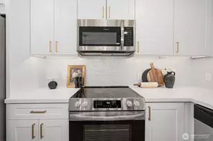 4204 243rd Pl SE, Sammamish, WA 98029 - Photo 10