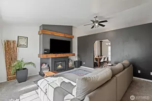 327 Maple Dr N, Eatonville, WA 98328 - Photo 10