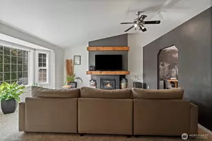 327 Maple Dr N, Eatonville, WA 98328 - Photo 8