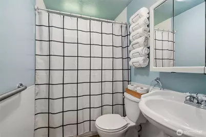 209 W Scott Street, Aberdeen, WA 98520 - Photo 18