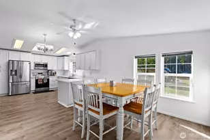 10 E Rose Ln, Shelton, WA 98584 - Photo 8