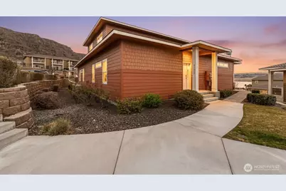 9122 NW Red Hawk Lane #A76, Quincy, WA 98848 - Photo 2