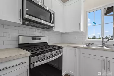 19013 19019 E State Route 3 #A-B, Allyn, WA 98524 - Photo 14