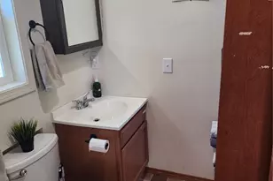 821 W Garfield St, Mount Vernon, WA 98273 - Photo 10