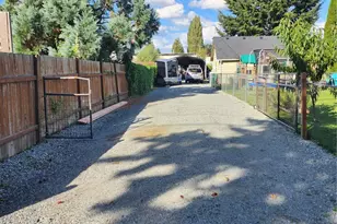 821 W Garfield St, Mount Vernon, WA 98273 - Photo 16