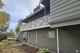 1023 16th Ave, Longview, WA 98632 - Photo 2