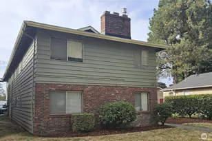 1023 16th Ave, Longview, WA 98632 - Photo 4