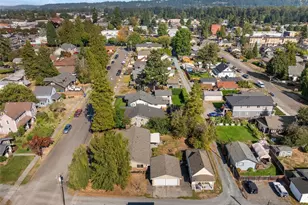 343 4th St SE, Puyallup, WA 98372 - Photo 6
