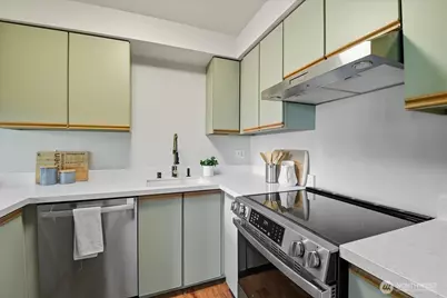 18150 73rd Avenue NE #B306, Kenmore, WA 98028 - Photo 10