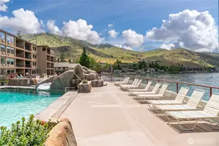 322 W Woodin Ave, Chelan, WA 98816 - Photo 2