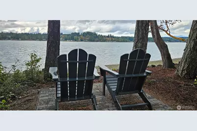 1120 E South Island Drive, Shelton, WA 98584 - Photo 2