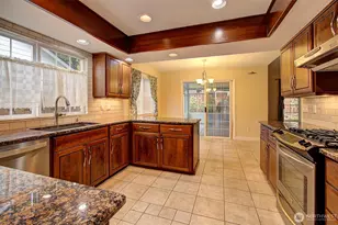 10216 SE 15th St, Vancouver, WA 98664 - Photo 8