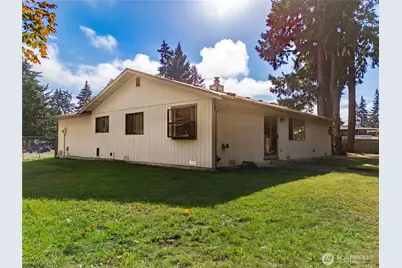 1805 165th Street Ct E, Spanaway, WA 98387 - Photo 4