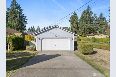 10102 8th Avenue Ct S, Tacoma, WA 98444 - Photo 32