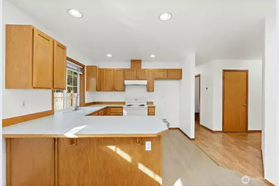 10102 8th Avenue Ct S, Tacoma, WA 98444 - Photo 4