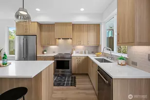 1748 B NW 62nd St, Seattle, WA 98107 - Photo 4